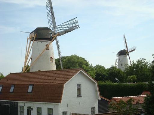 Zicht op de 2 molens